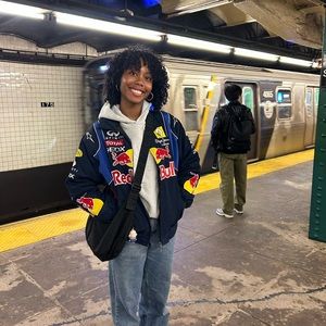 Meet your Posher, Afryea